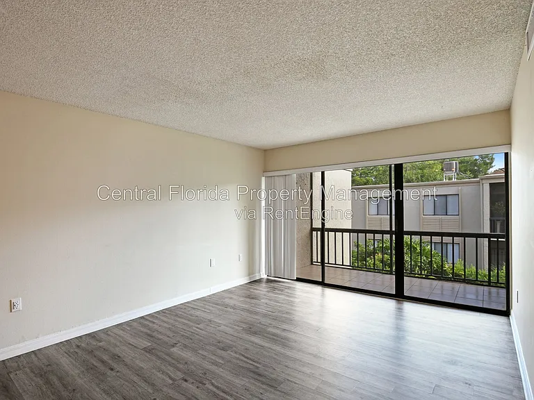 3282 S Semoran Blvd #22 — Photo 6