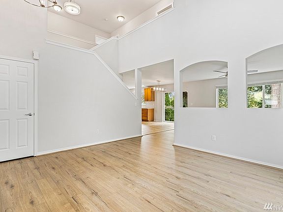 3rd image of 16806 119th Avenue Ct E