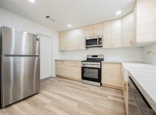 220 Bruin Way, Las Vegas, NV 89145