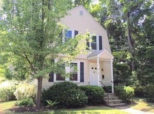 56 Curve St, Wellesley, MA 02482