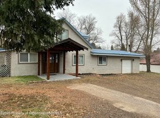 970 6th St, Meeker, CO 81641