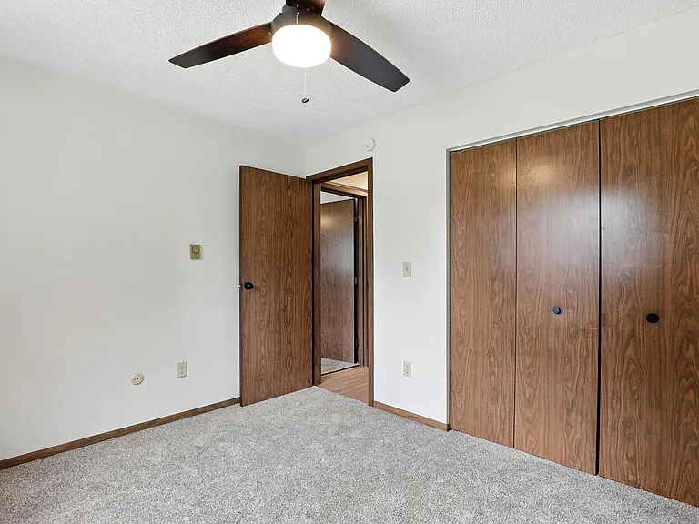 717 Dakota Dr — Photo 10