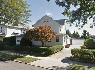 4525 159th St, Flushing, NY 11358