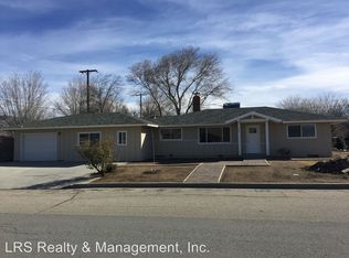 506 Elm St, Tehachapi, CA 93561