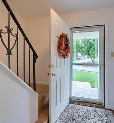 3rd image of 486 Amesbury Rd