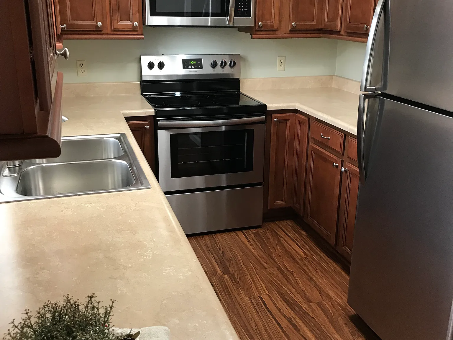 2 bed, 1.5 bath, 1168 sqft, $1,500 — Photo 4
