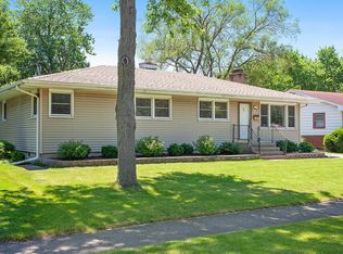 1818 W Illinois Ave, Aurora, IL 60506