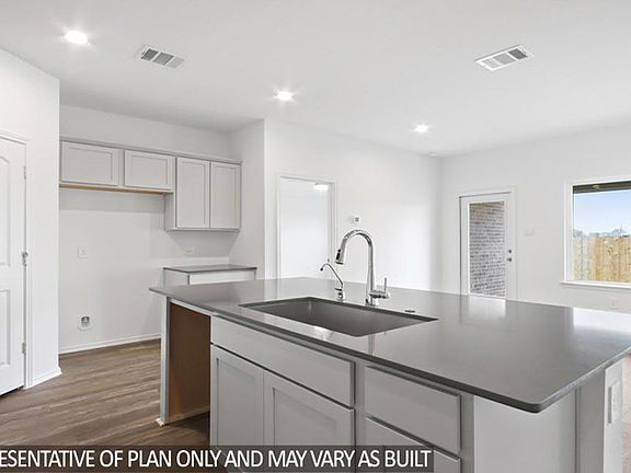 4th image of 20250 Emmy Dr