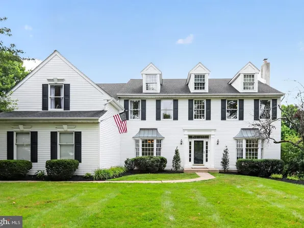 2299 Warner Rd, Lansdale, PA 19446