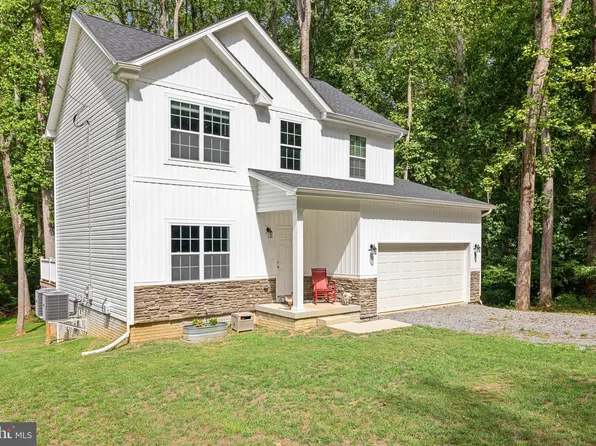247 Sunset Ln, Harpers Ferry, WV 25425