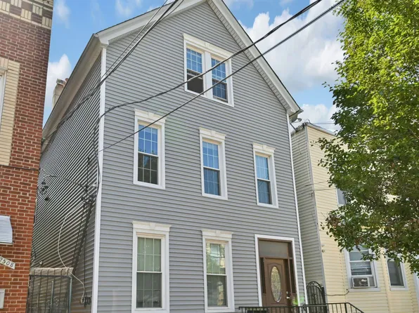 2506 West Street image 1 of 10