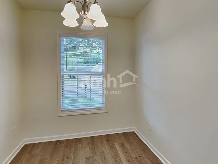 165 Bristol View Cir — Photo 4