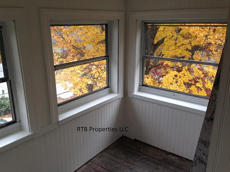 24 Baker St #3 — Photo 11