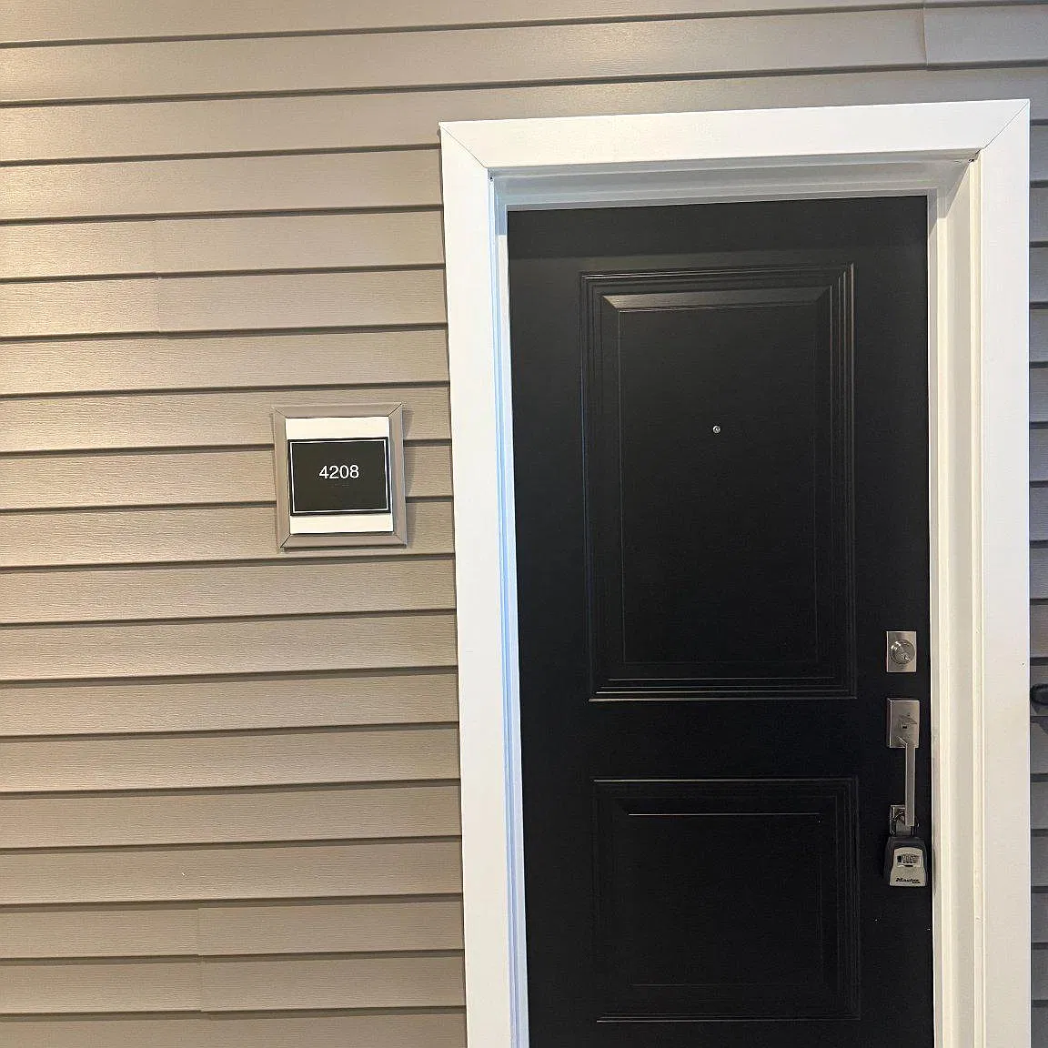 2 bed, 2.0 bath, $2,750 — Photo 2