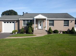 255 Lynn Fells Pkwy, Saugus, MA 01906