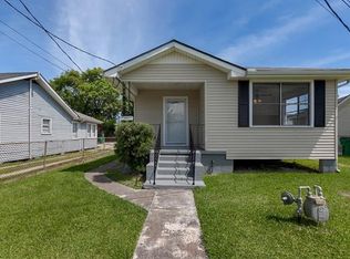 747 Avenue E, Westwego, LA 70094