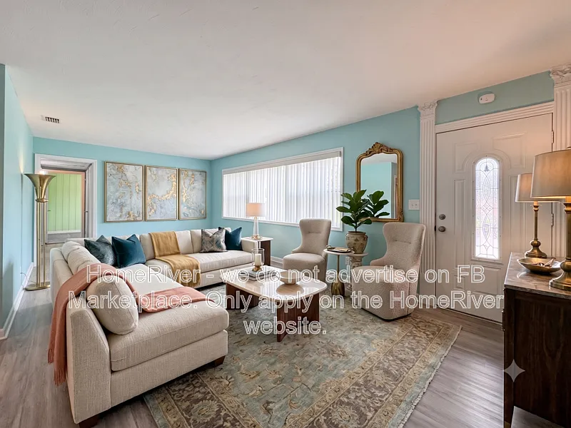 3 bed, 1.5 bath, 1725 sqft, $2,145 — Photo 2