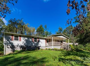 38 Mountainberry Ln, Fairview, NC 28730