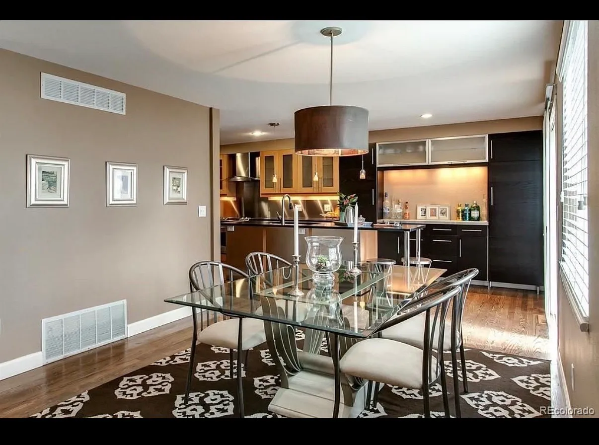 4 bed, 3.5 bath, 2512 sqft, $3,100 — Photo 2