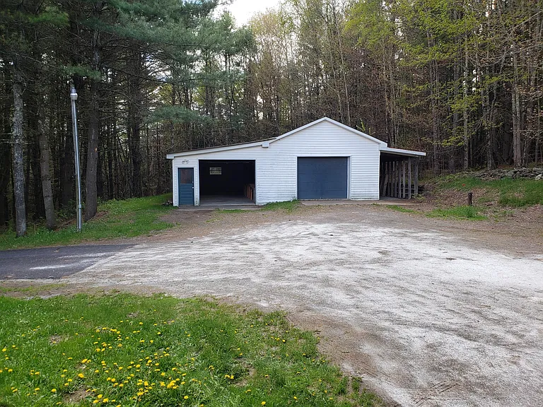 3885 Charlotte Creek Rd — Photo 23