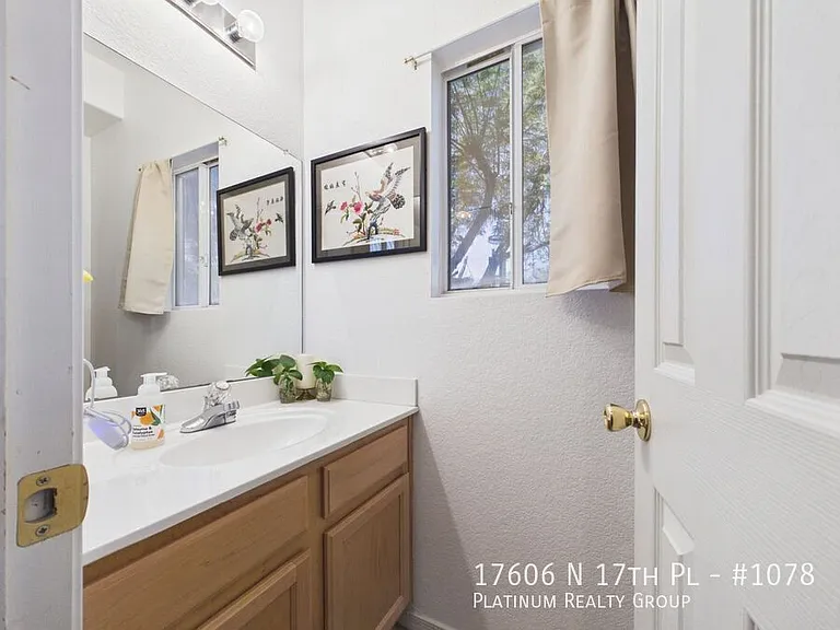 17606 N 17th Pl #1078 — Photo 33