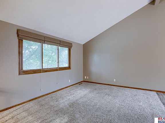 5th image of 5552 N 131st St