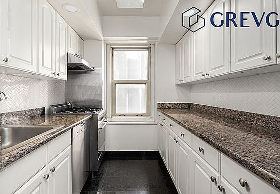 4th image of 159 W 53rd St APT 11A