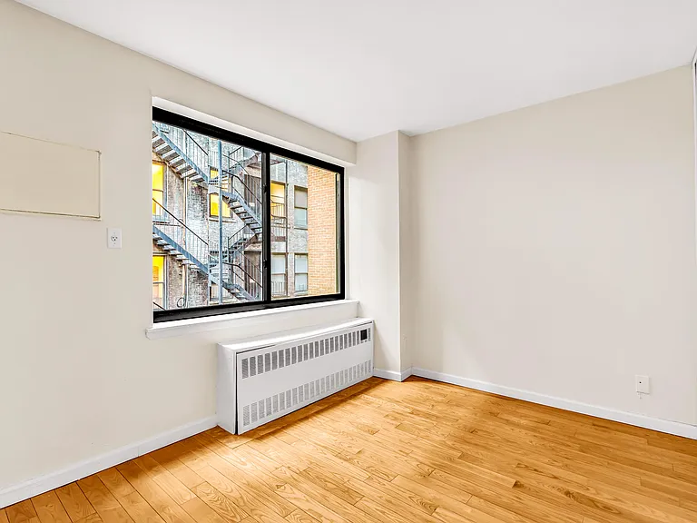 7 E 32nd St #5C — Photo 5