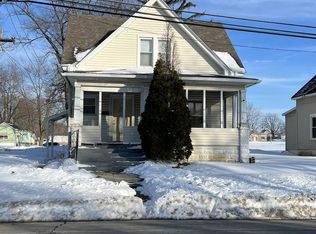 370 N Entrance Ave, Kankakee, IL 60901