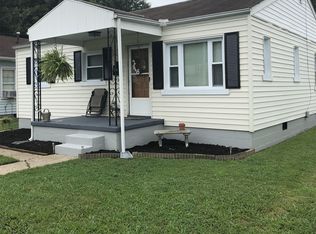 2815 Lincoln Ave, Saint Albans, WV 25177