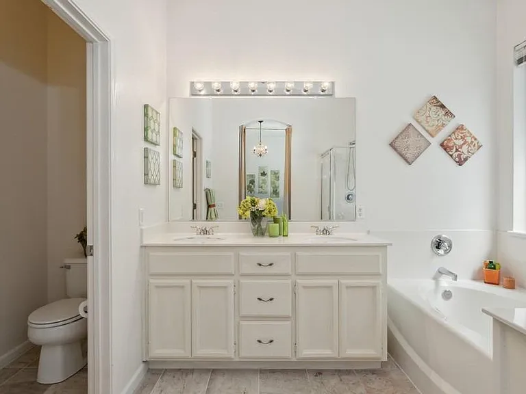 46 Diggins Dr — Photo 13