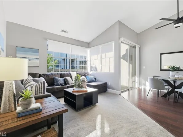 2516 W Macarthur Blvd Unit J, Santa Ana, CA 92704