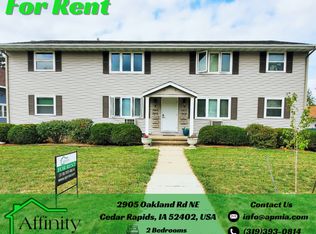 2905 Oakland Rd NE, Cedar Rapids, IA 52402