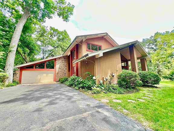2nd image of 2103 W Collingswood Dr