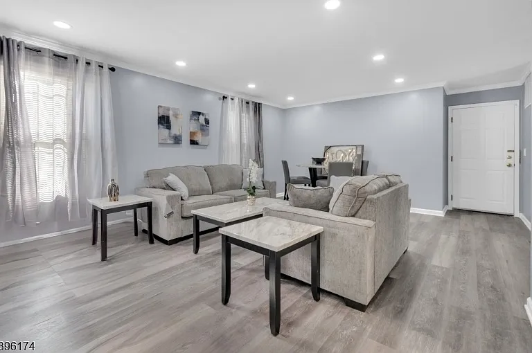 237 Rose St #1 — Photo 8