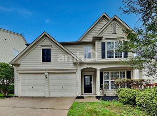 607 Wallnut Hall Trl, Woodstock, GA 30189