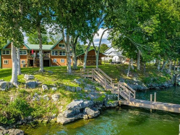 2154 S Shore Acres Rd, Soddy Daisy, TN 37379