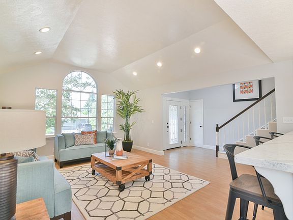 4th image of 6140 Kenneth Oak Way
