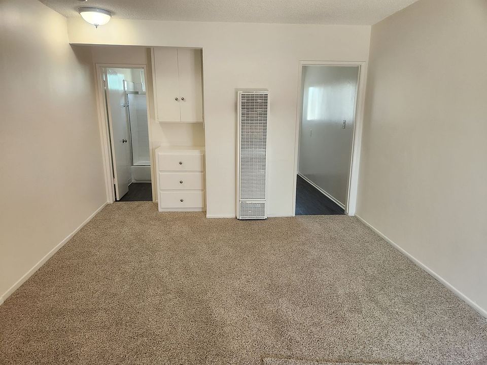 1st image of 10309 S Inglewood Ave APT 20