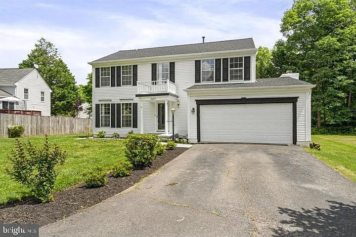 4 bed, 4.0 bath, 2600 sqft, $3,300 — Photo 1