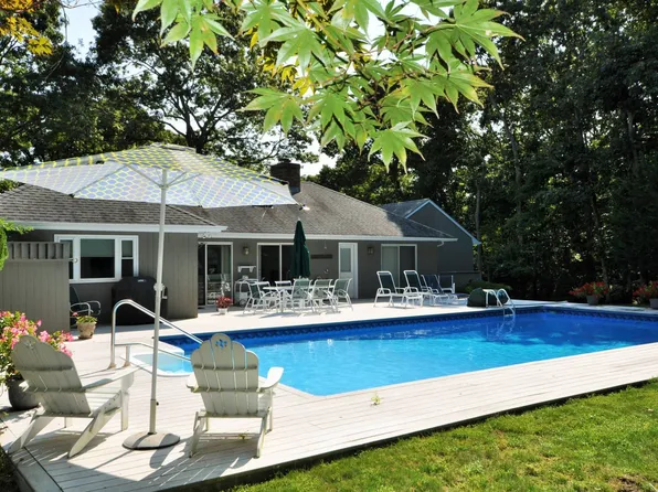 110 Sea Farm Ln, Bridgehampton, NY 11932