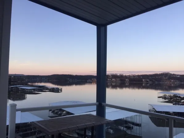 183 Upper Monarch Cove Dr #4C, Lake Ozark, MO 65049