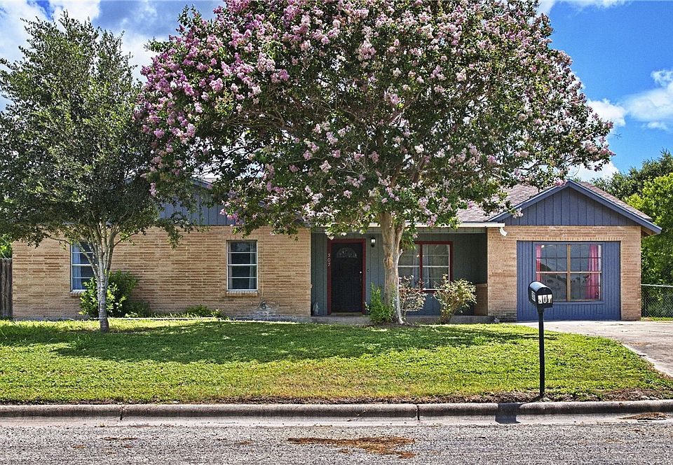 1st image of 307 Bullard St