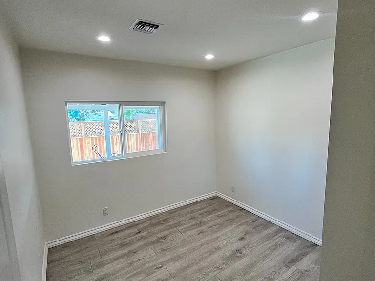 9525 Riverview Ave — Photo 8