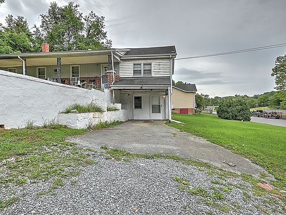 2nd image of 305 Moorland Dr #1