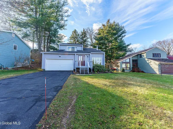 32 Berkshire Boulevard, Albany, NY 12208