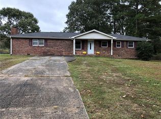 6936 Debbie Ln, Lithia Springs, GA 30122