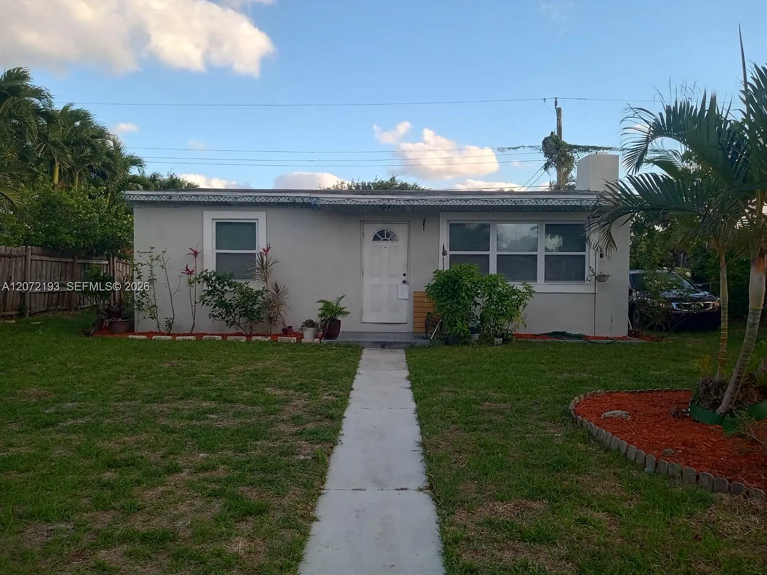 Golfview Heights 1 — Photo 1