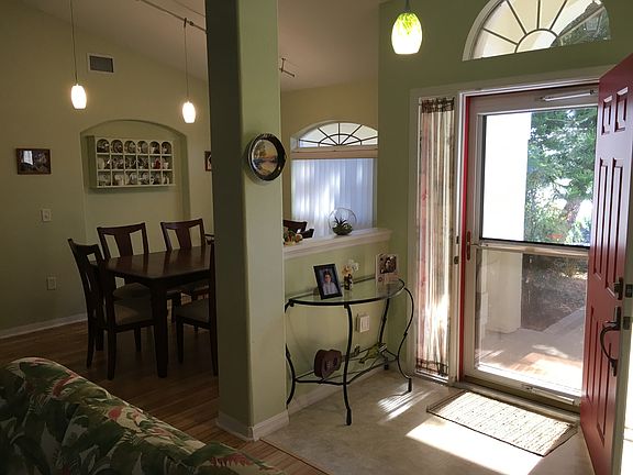 4th image of 36907 Sugarhill Ct