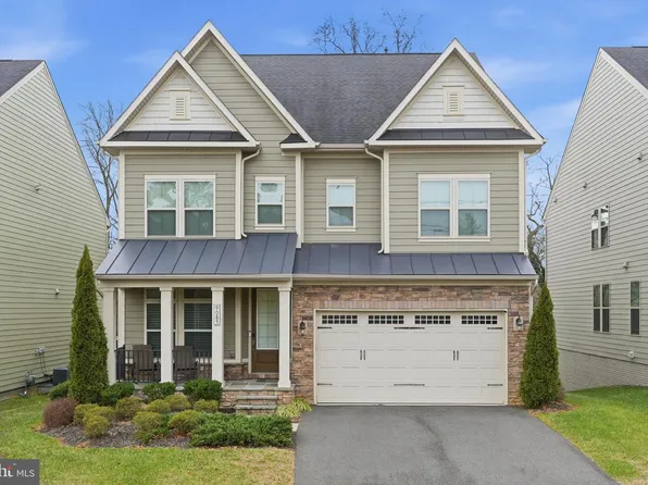 9085 Bear Branch Pl, Fairfax, VA 22031